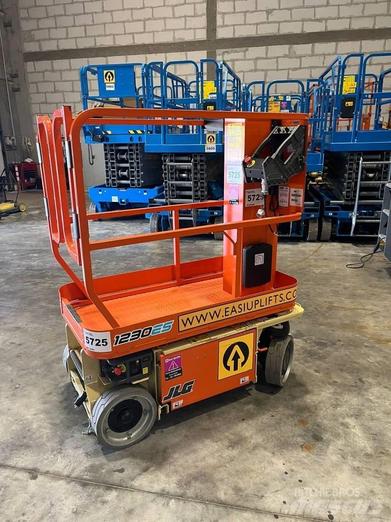 JLG 1230 ES Plataformas de Mastro Vertical
