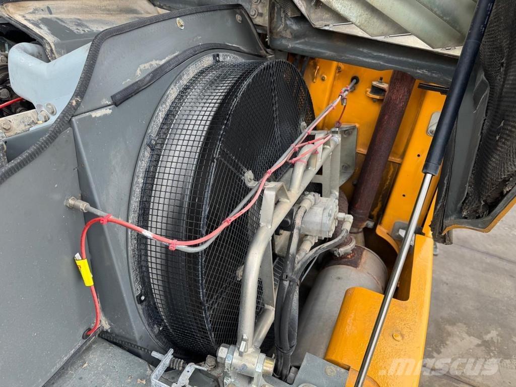 Liebherr A 316 Manipuladores de lixo / indústia