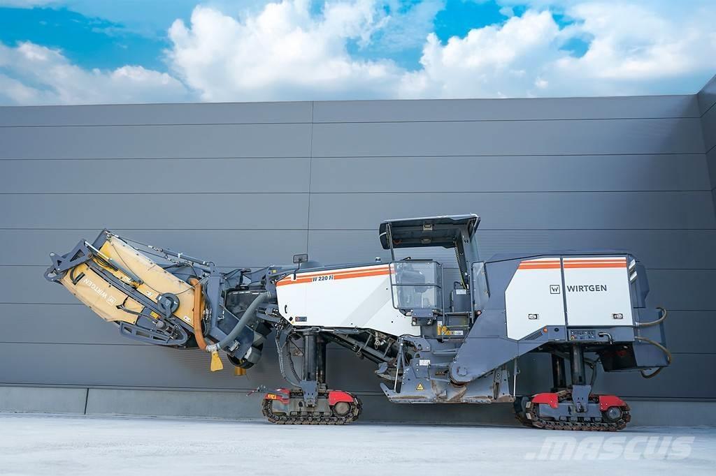 Wirtgen W 220 FI Moinhos de asfalto a frio