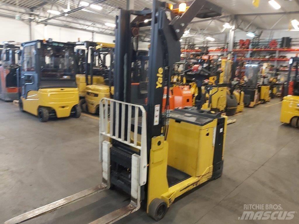 Yale MC10 Empilhador para operador externo