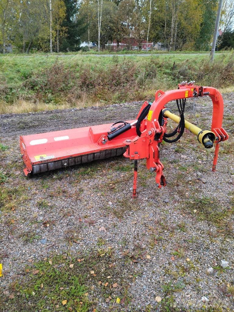 Maschio Giraffa 210 Gadanheiras e cortadores de folhas para pastos