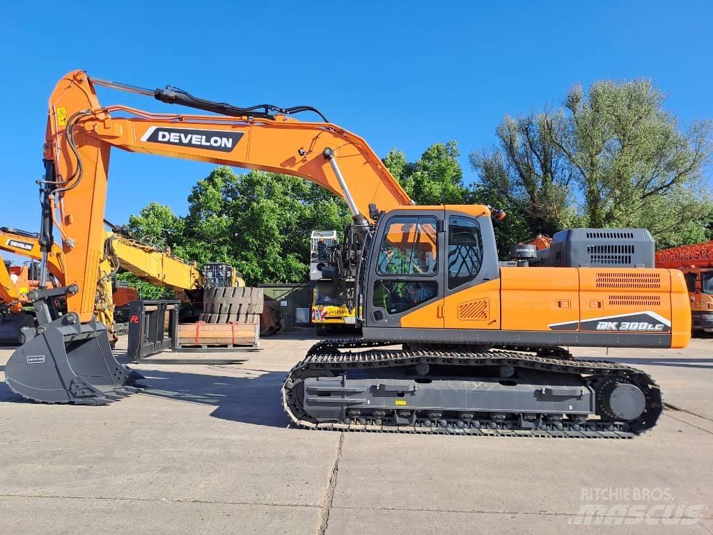 Develon DX300LC-7M Escavadeiras de esteiras