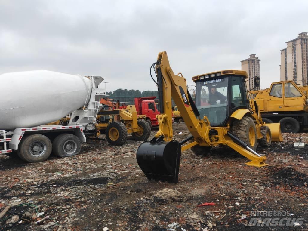 CAT 416 E Retroescavadeiras