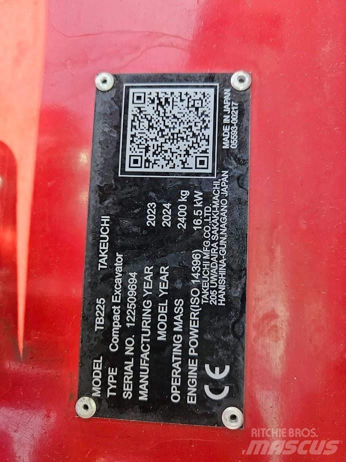 Takeuchi TB225 V0 Miniescavadeiras