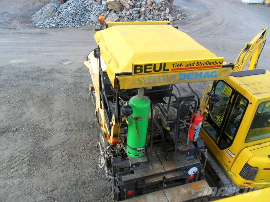 Demag DF 65 P Espalhadoras de asfalto