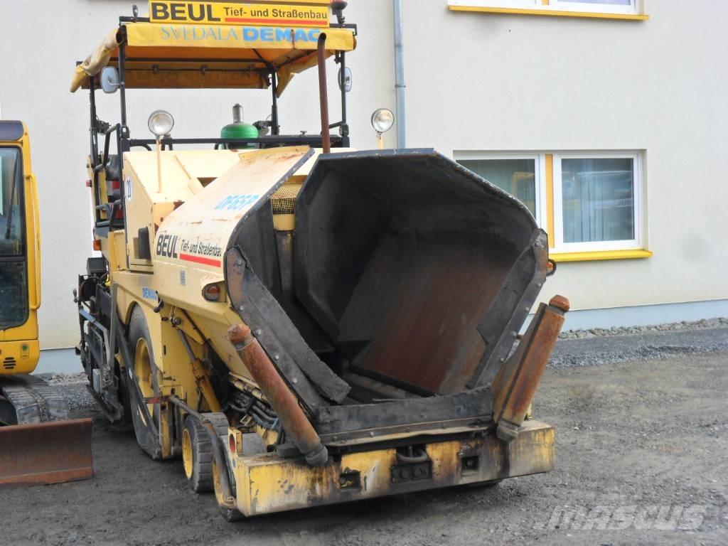 Demag DF 65 P Espalhadoras de asfalto