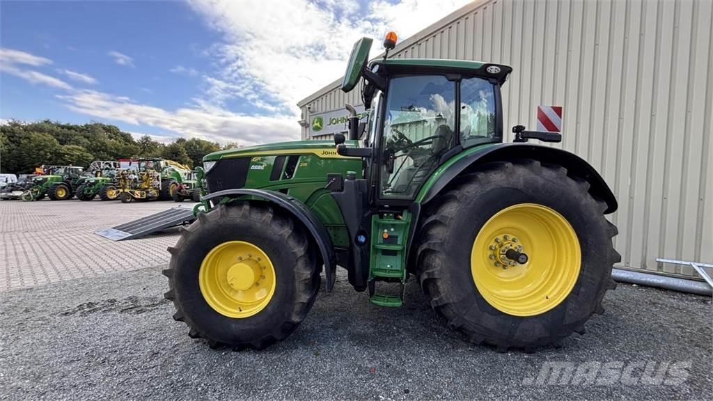John Deere 6R215 Tratores Agrícolas usados