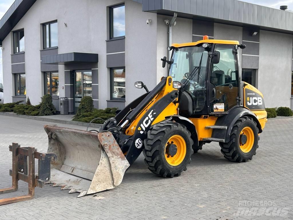JCB 409 AGRI Carregadeiras de rodas