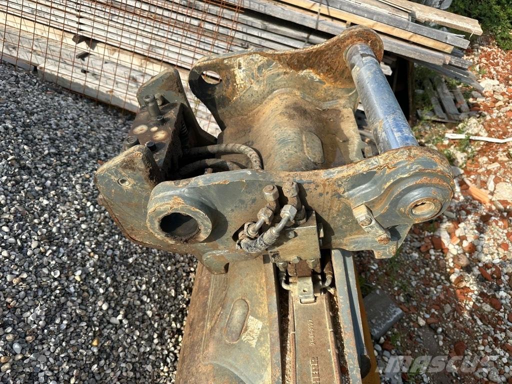 Liebherr R 922 Escavadeiras de esteiras