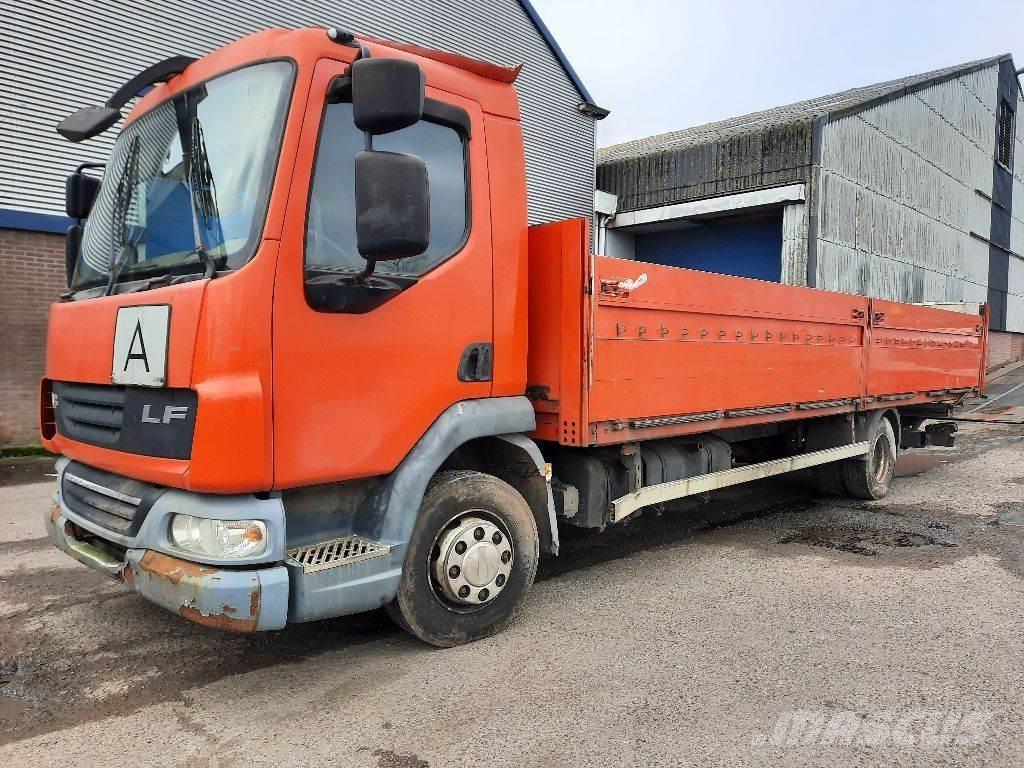 DAF LF45.220 Camiões estrado/caixa aberta