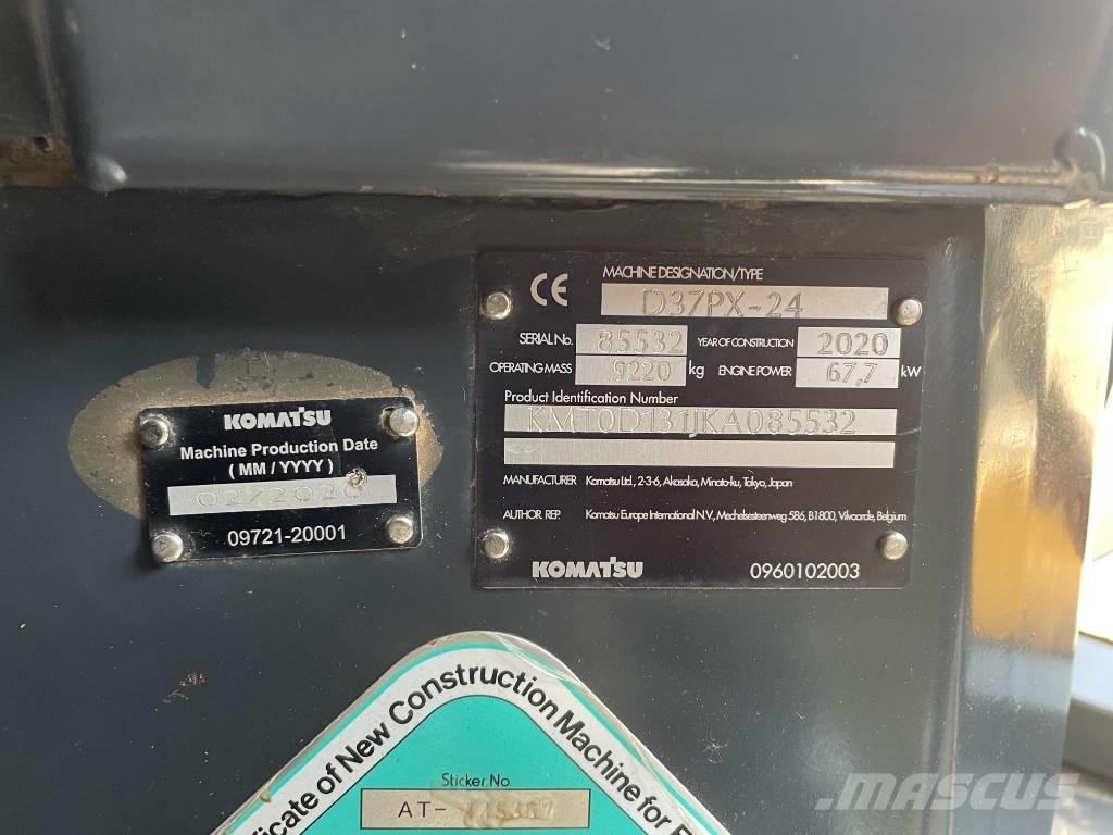 Komatsu D 37 PX-24 Dozers - Tratores rastos