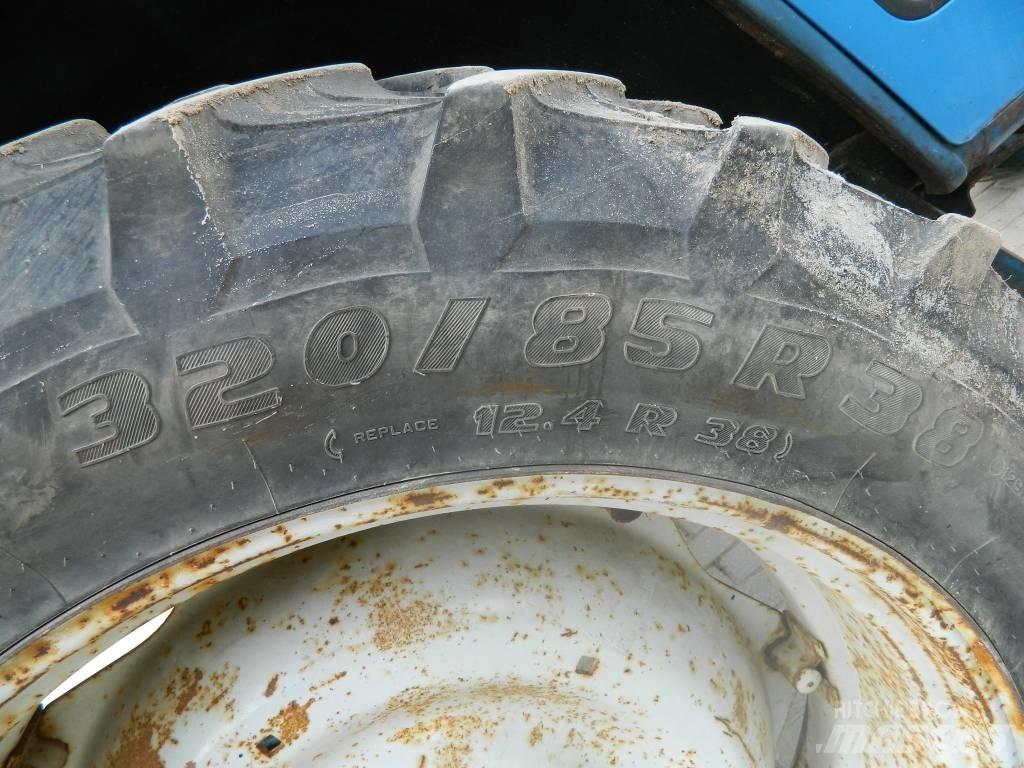 Ford 5600 Tratores Agrícolas usados