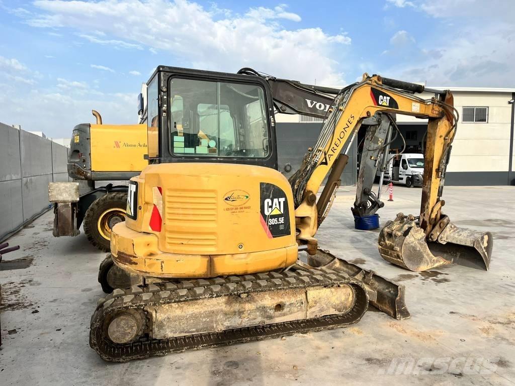CAT 305.5 Miniescavadeiras