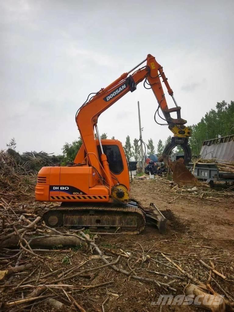 Doosan DH 80 Escavadoras Midi 7t - 12t