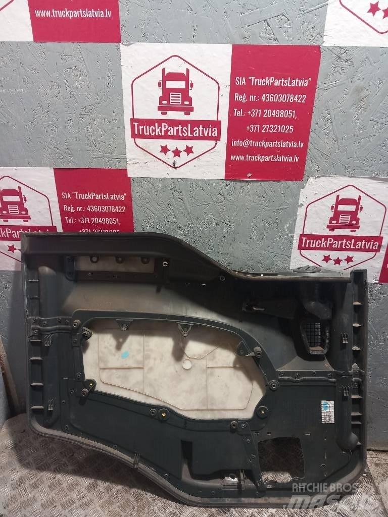 MAN TGA   81626305146 Cabines e interior