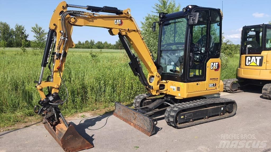 CAT 302.7 DCR 07A Miniescavadeiras