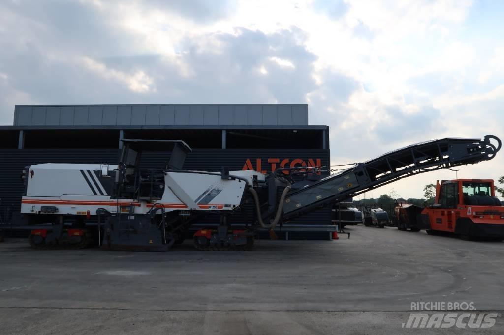 Wirtgen W 250 Moinhos de asfalto a frio