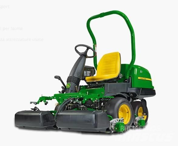 John Deere 2500 A Corta-Relvas Greens