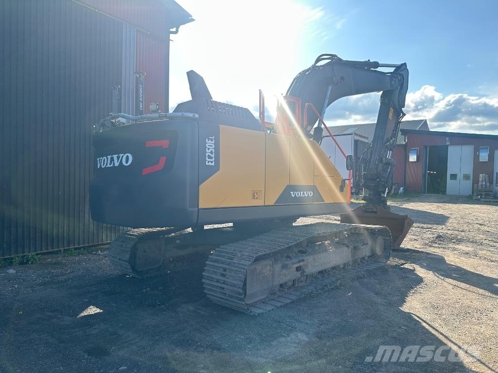 Volvo EC 250 EL Escavadeiras de esteiras