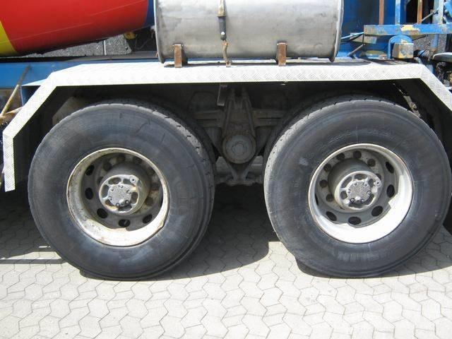 Volvo FL 12 Caminhões de betonagem