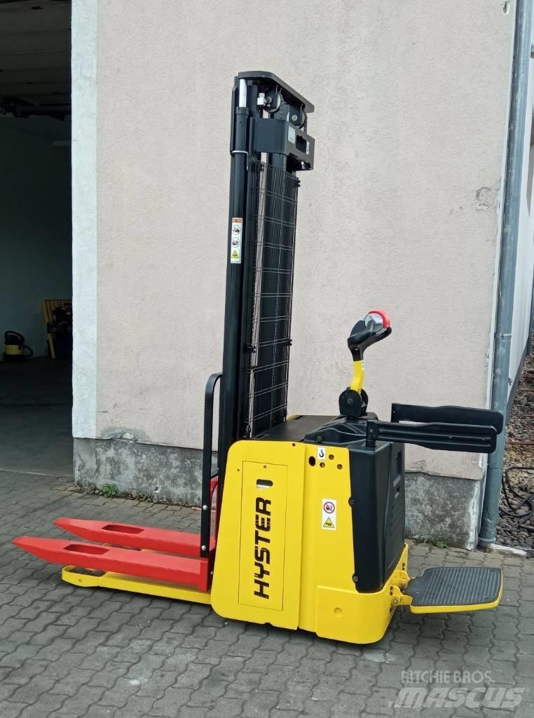 Hyster S1.5S Empilhador para operador externo