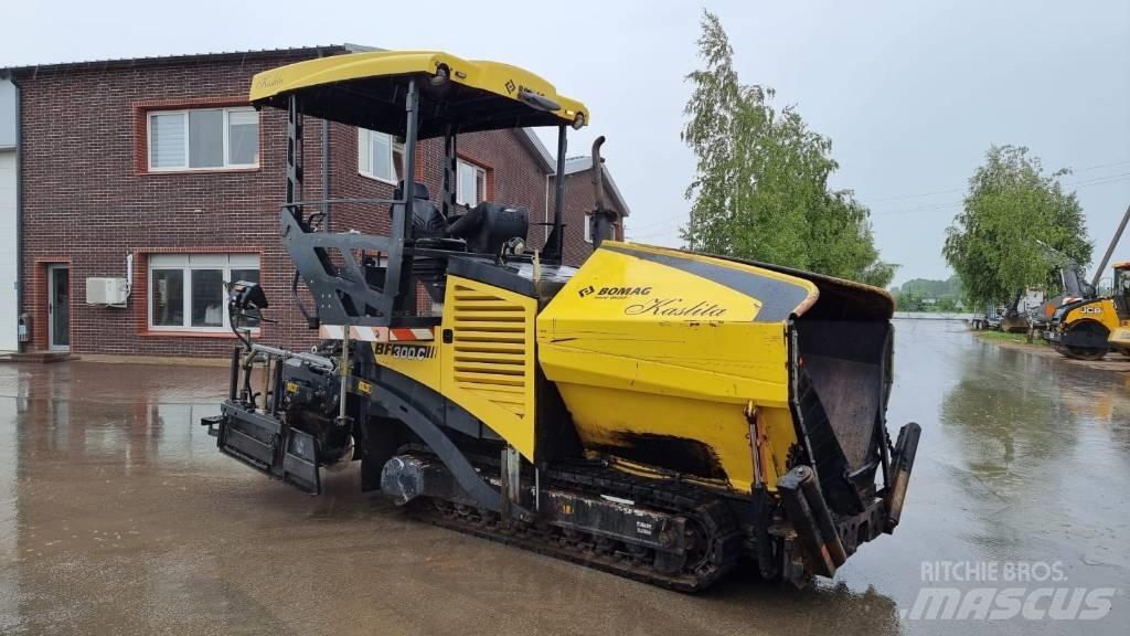 Bomag BF 300 Espalhadoras de asfalto