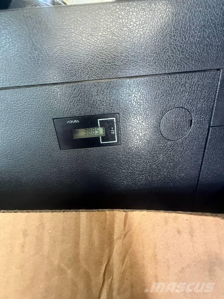 Hyundai HX 160 AL Escavadeiras de esteiras