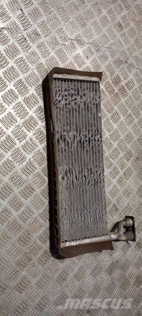 Scania 94 D.    1437263 Radiadores camiões e carrinhas