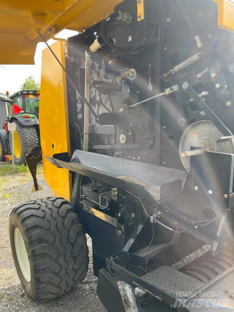 New Holland BR 6090 Enfardadeira de rolos