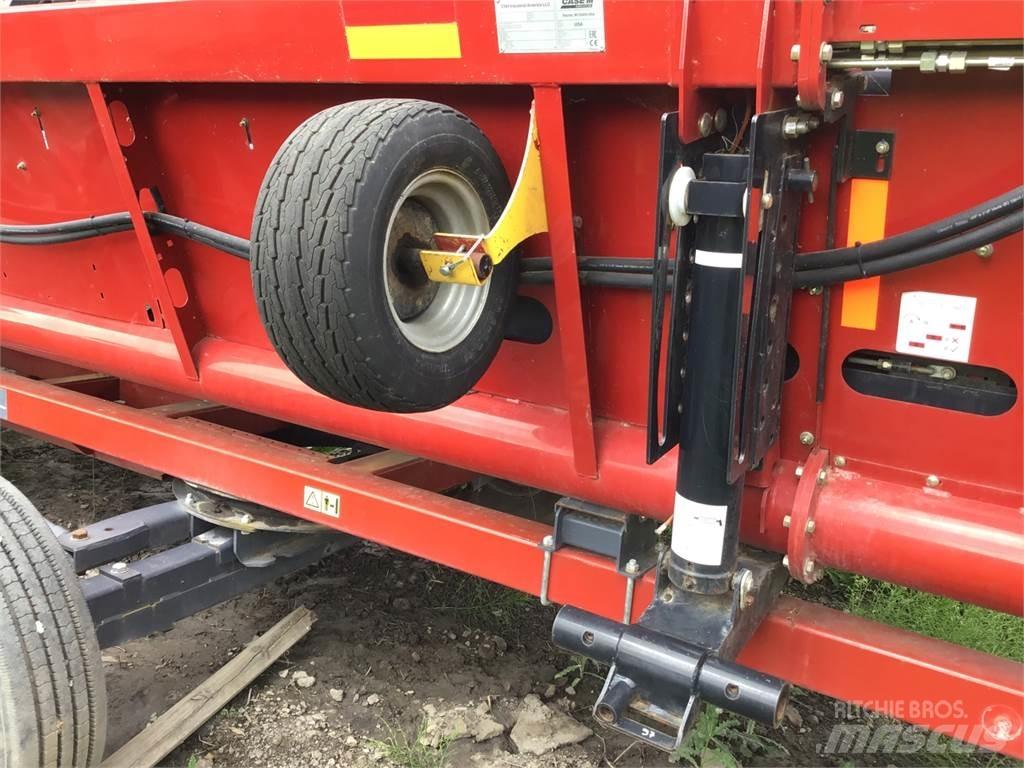 Case IH 3100 Ceifeiras debulhadoras compactas