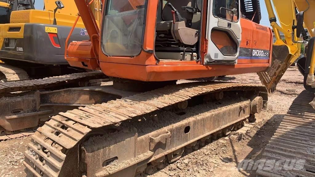 Doosan DH 300 LC-7 Escavadeiras de esteiras