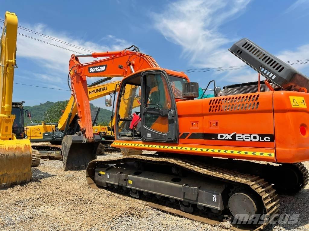 Doosan DX 260 Escavadeiras de esteiras