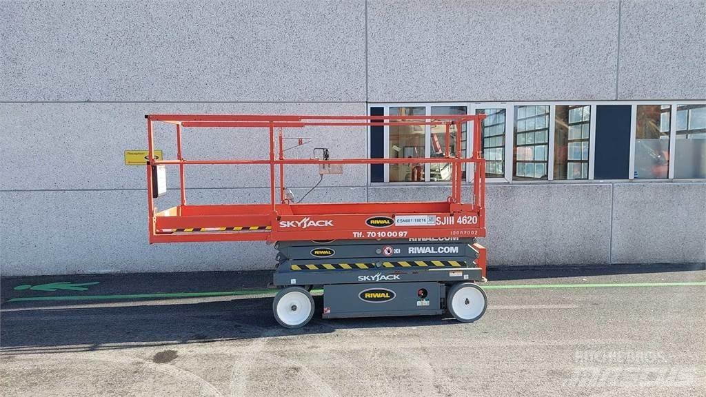 SkyJack SJIII4620 Elevadores de tesoura