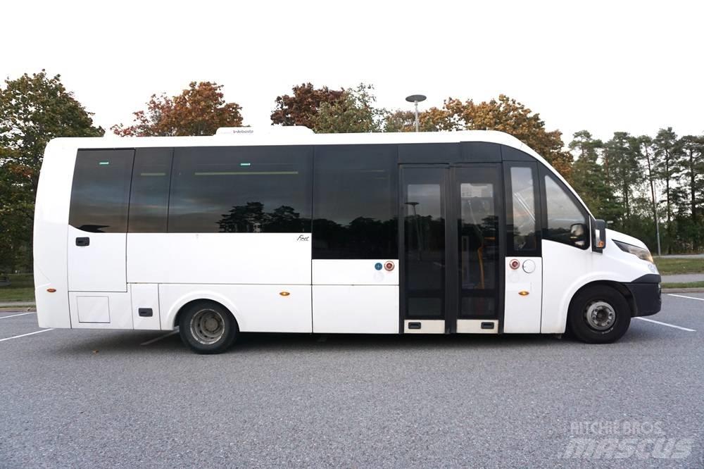 Iveco Rosero First Autocarros intercidades