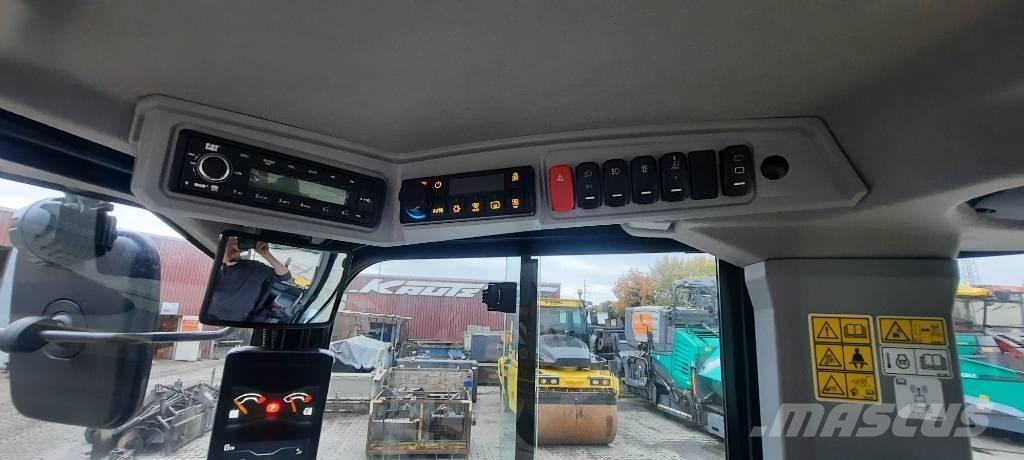 CAT 906 Carregadeiras de rodas