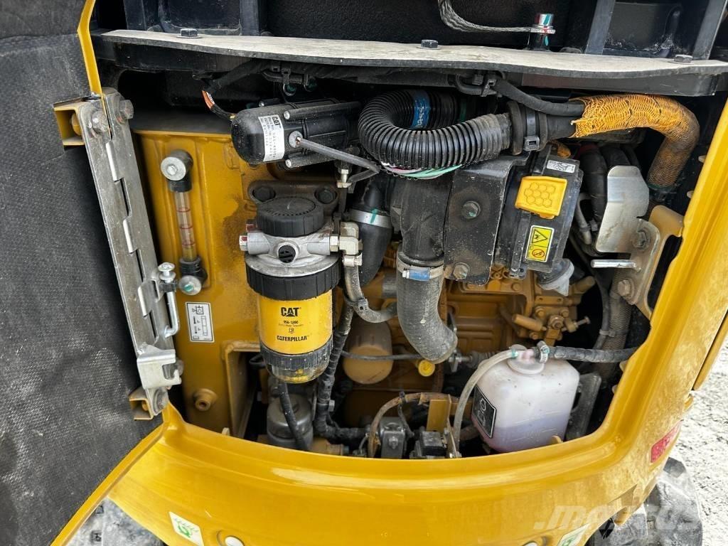 CAT 301.8 Miniescavadeiras