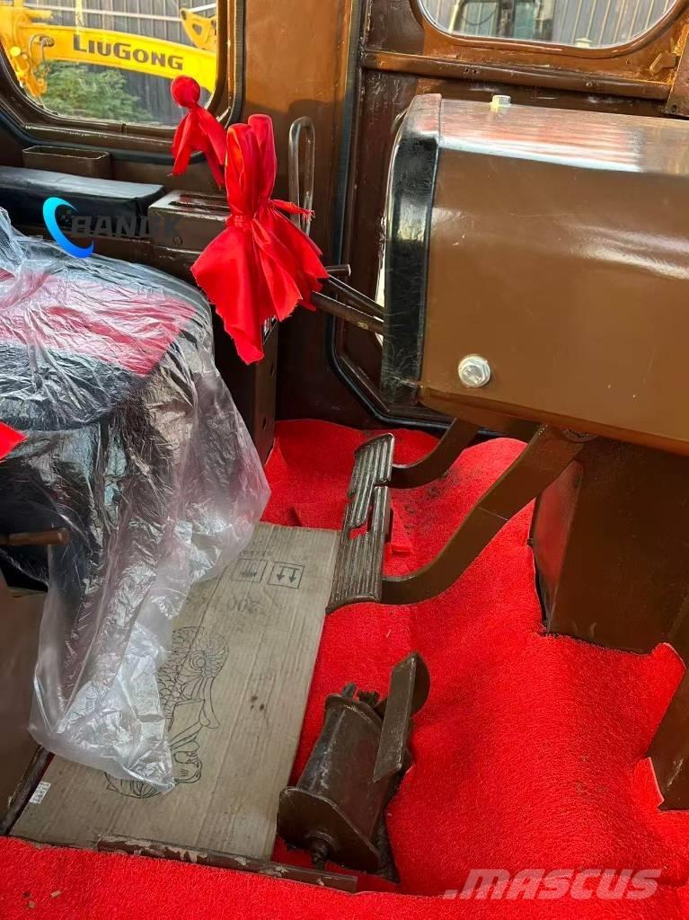 CAT D 8 K Dozers - Tratores rastos