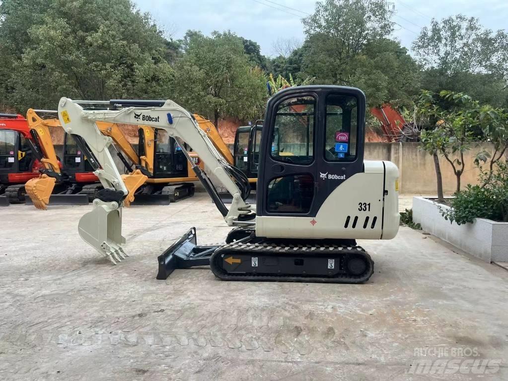 Bobcat 331 Miniescavadeiras