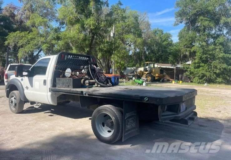 Ford F 550 Camiões estrado/caixa aberta