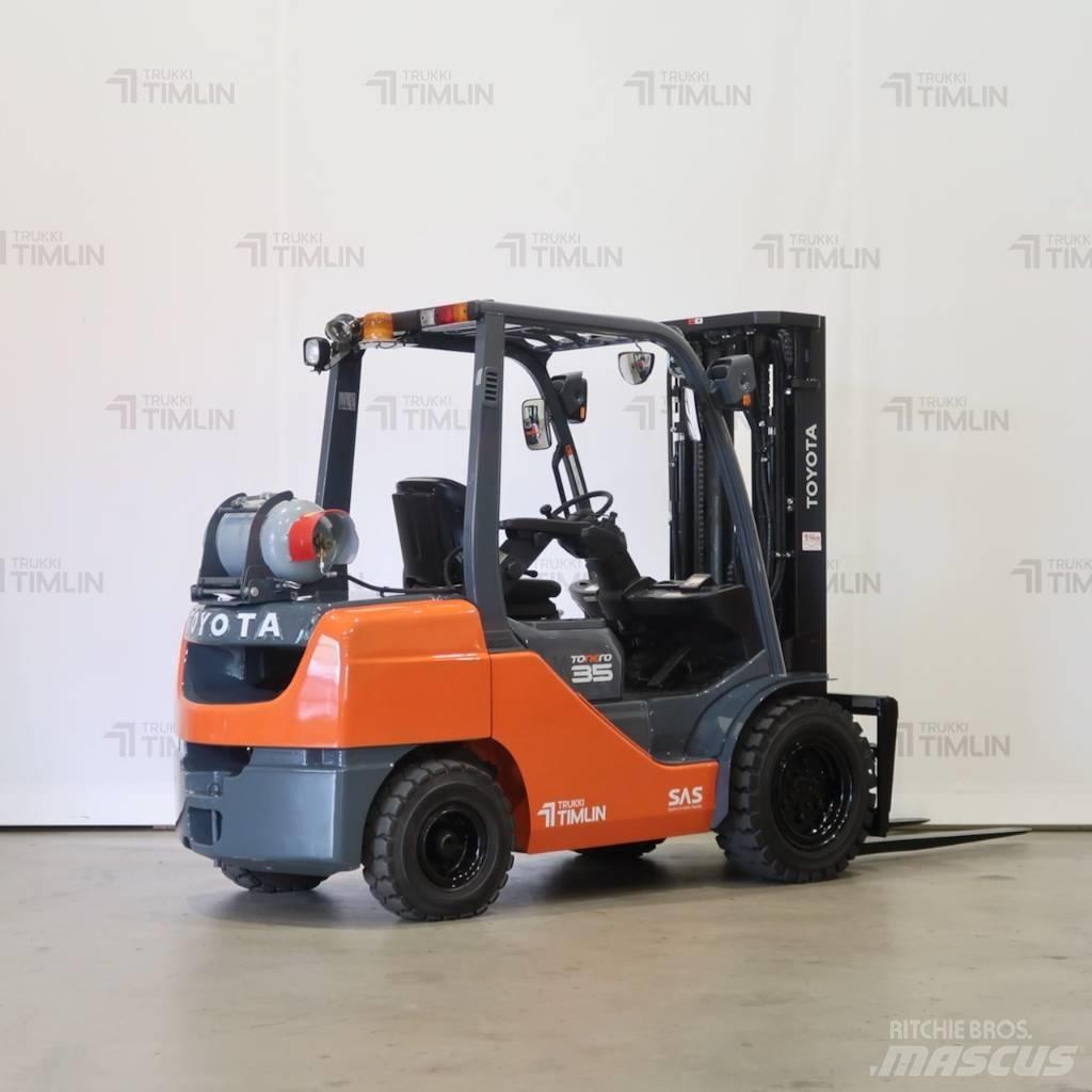 Toyota 02-8FGJF35 Empilhadores a gás