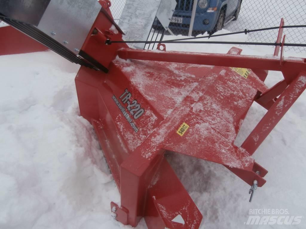 TR 220 Lançadores de neve