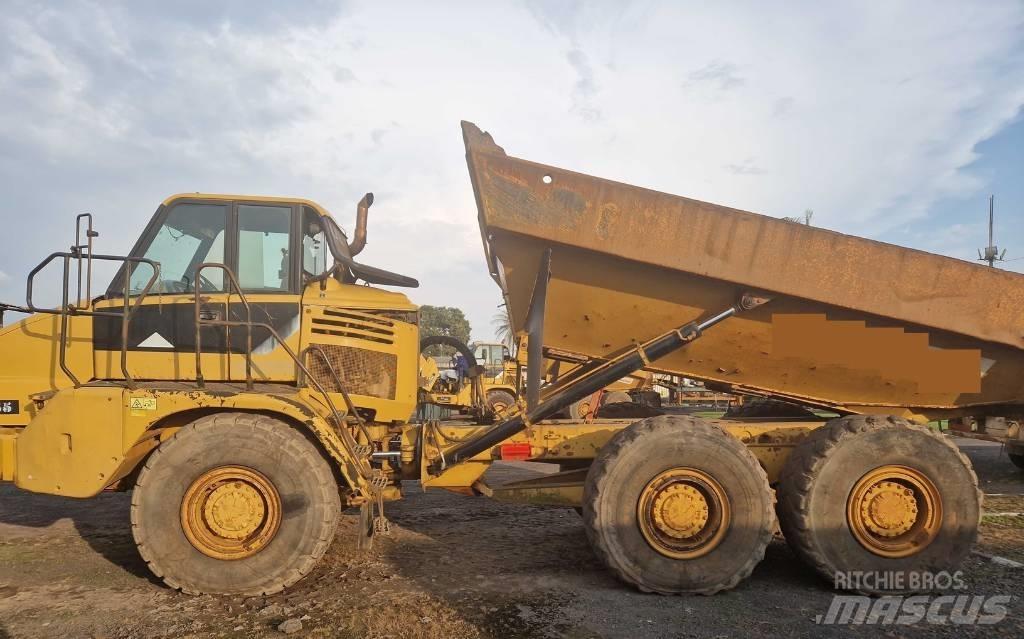CAT 730 Caminhões articulados