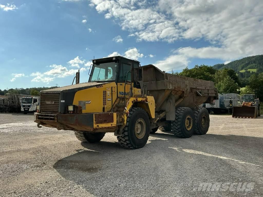 Komatsu HM 300-2 Caminhões articulados