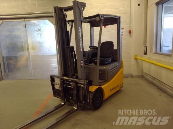 Jungheinrich EFG 215 Empilhadores eléctricos