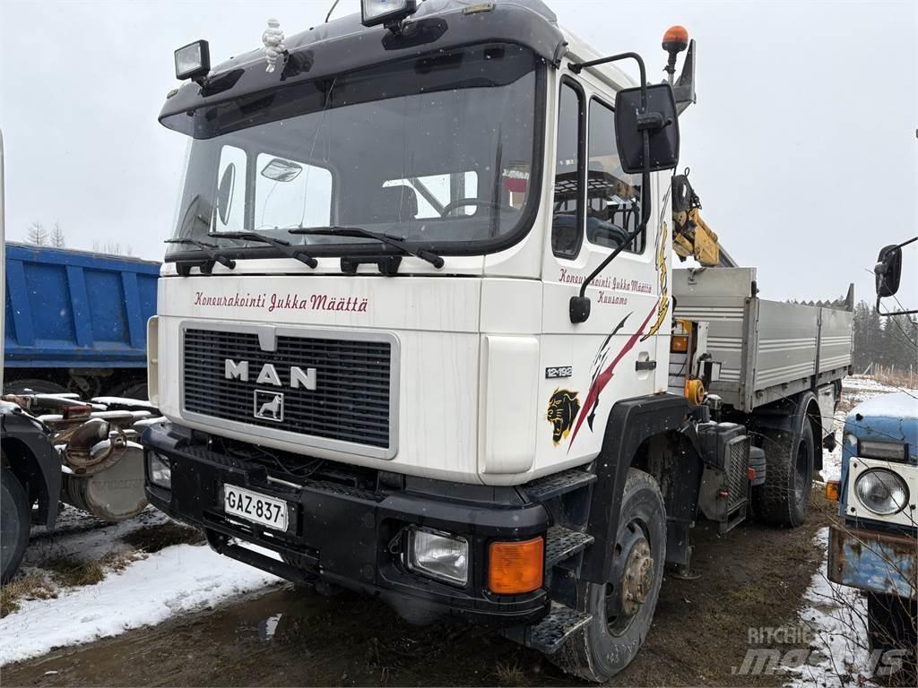 MAN 4*4 Camiões grua