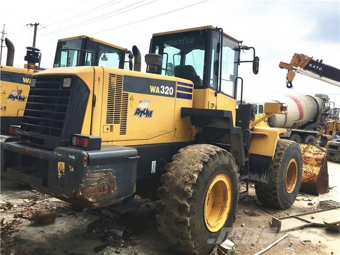 Komatsu WA 320-3 Carregadeiras de rodas