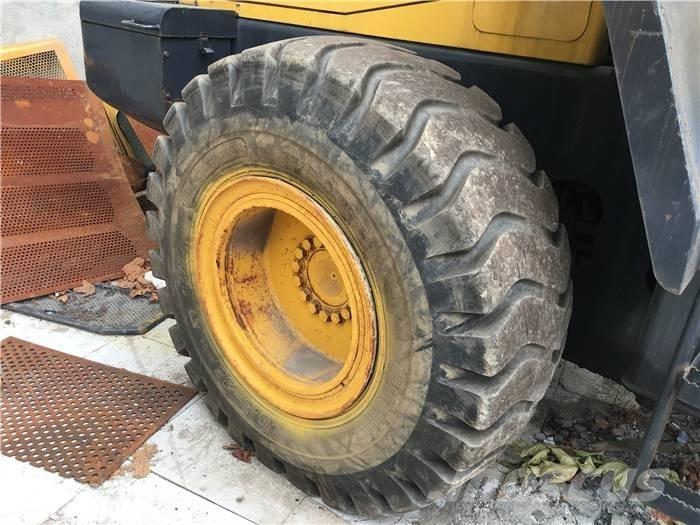 Komatsu WA 320-3 Carregadeiras de rodas