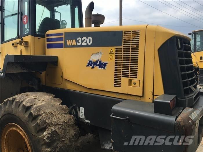 Komatsu WA 320-3 Carregadeiras de rodas