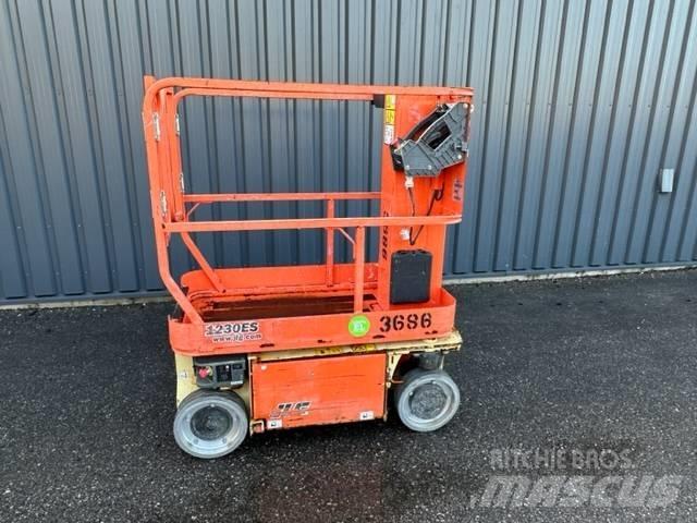 JLG 1230 ES Plataformas de Mastro Vertical