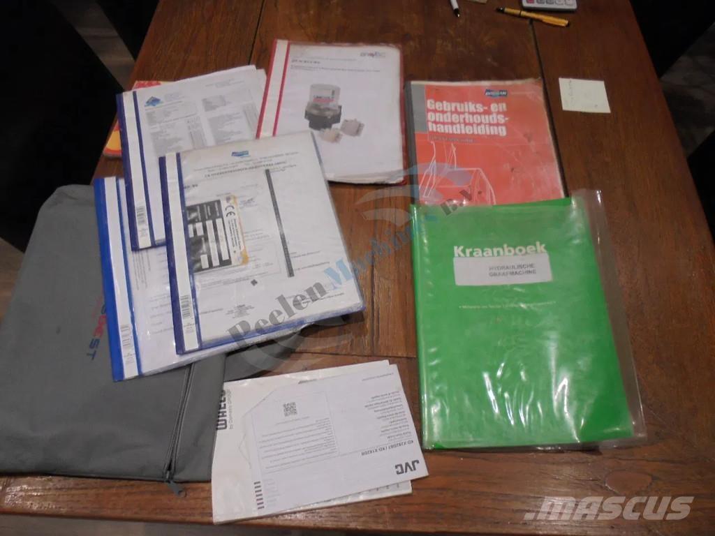 Doosan DX 255 LC Escavadeiras de esteiras